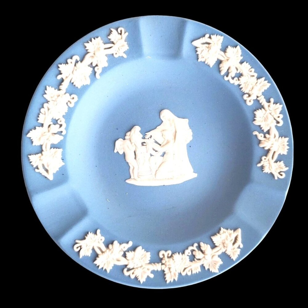 Wedgwood Blue Jasperware Ashtray Cupid as Oracle 3 slot